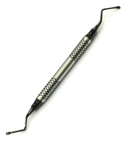 Lucas Curette Serrated